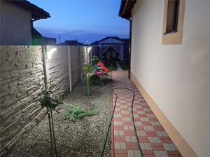 Duplex pe parter - bucatarie mobilata- toate utilitatile. - imagine 4