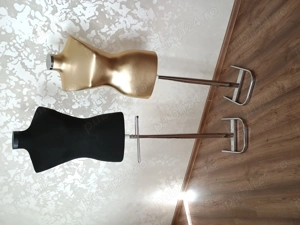 Închiriez manechini