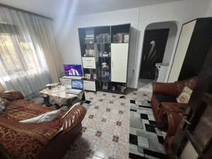 vând apartament 2 camere - imagine 2