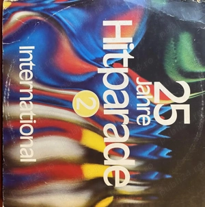 Vind 3 albume vinil cu muzica disco anii 1980 