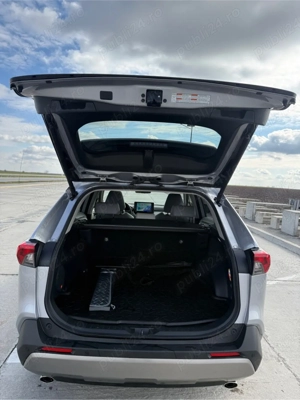 Toyota Rav 4 Hibrid  - imagine 8