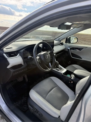 Toyota Rav 4 Hibrid  - imagine 9