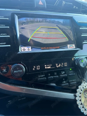 vand Toyota Camry - imagine 2