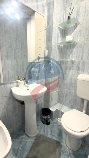 Închiriere apartament 3 camere decomandat – Craiovița Nouă - imagine 7