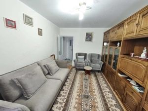 Apartament 3 camere+boxa, etaj intermediar, zona Hurmuzachi, Radauti