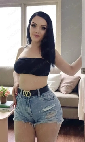 Bruneta focoasa - imagine 4