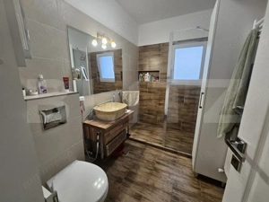 Apartament semidecomandat cu 2 camere, foarte luminos, zona Terra - imagine 12