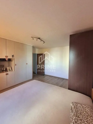 Apartament 90 mp, 4 camere, 2 bai - balcon + boxa - etaj 2/4 - SEBES - imagine 2