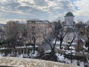 3 camere decomandat, 90 mp, vedere Mănăstirea Radu Vodă