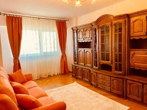Apartament trei camere Toamnei -Centrul Civic.