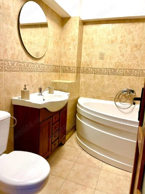 Apartament trei camere Toamnei -Centrul Civic.