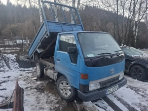 toyota  dyna basculanta