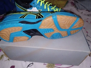 Adidași sala ,tenis, handbal 