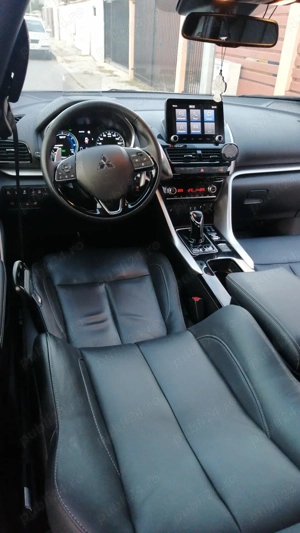 Mitsubishi Eclipse Cross Plug-In Hybrid, an 12  2022 - imagine 5