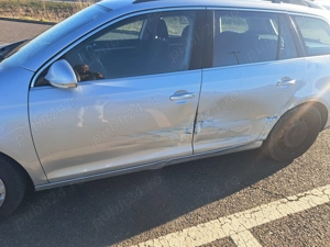 Vw Golf 5 1,9TDI Avariat  - imagine 3