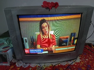Vând televizor cu tub Samsung