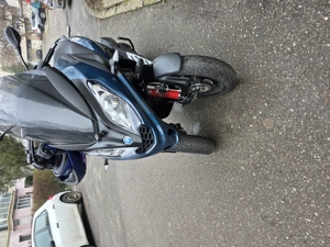 Piaggio Mp3 300 sport - imagine 3