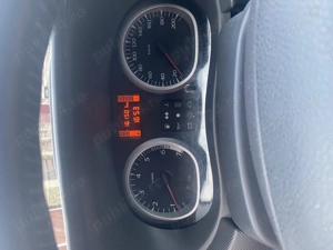 Dacia Duster 1.500 TDI  110 cp (4x2) - imagine 3