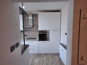 De vânzare, apartament cu 2 camere, zona Gara, lângă Școala 7  Apartamentul este situat la etajul 4 