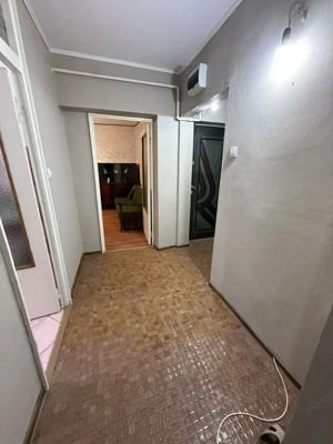 Apartament cu centrală termică proprie, apă separată și terasă, etaj 1 