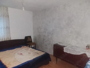 Vind casa cu anecxe - imagine 2