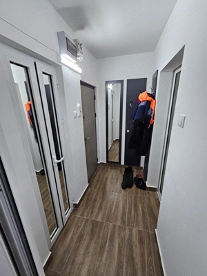 Inchiriez apartament 2 camere