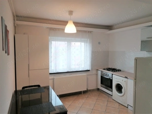 13 Septembrie   Sebastian   Garsoniera Bloc Mixt   Particular - imagine 3