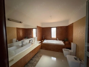 Vilă cu 7 camere, 370 mp, teren 820 mp, de vânzare în Păulești, Prahova - imagine 3