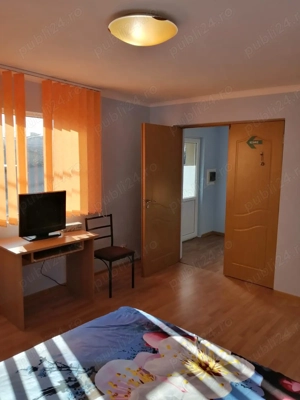 Proprietar, inchiriez garsoniera in vila - zona Rahova-Salaj - imagine 4