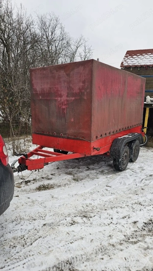Vand sau schimb remorca 2000 kg 2 axe