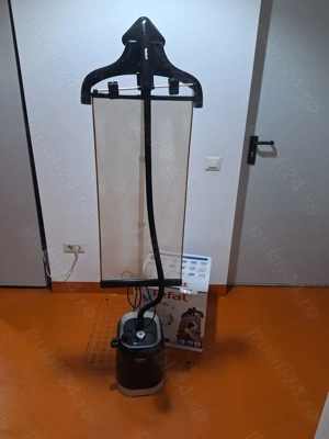 Aparat vertical de călcat cu abur Tefal