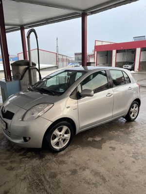  Toyota Yaris 1.4 D-4D   Motorină   168.000 km  - imagine 3