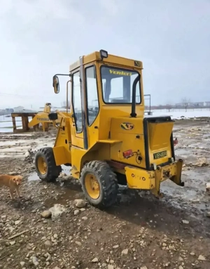 Vând buldoexcavator Venieri  - imagine 2