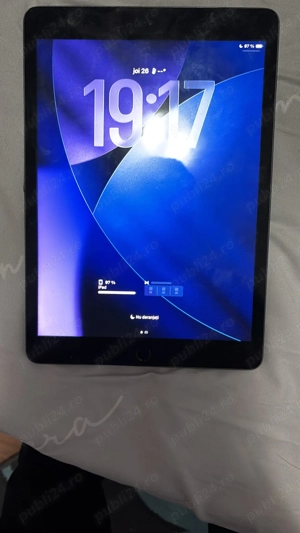 Vând iPad 9 model 2021 este în stare de funcționare foarte bună și se aude impecabil  - imagine 2
