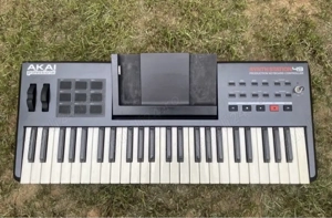 clapa   controller midi Akai SYNTHSTATION 49