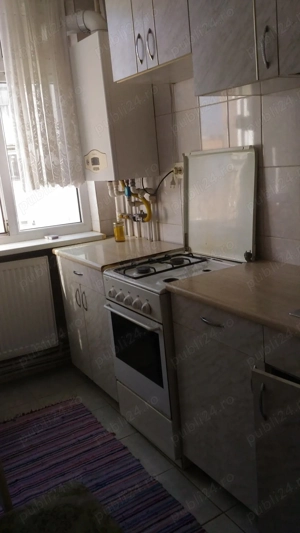 Ap 1 cam Piatra Nt zona Auroa decomandat balcon și geam la baie - imagine 4