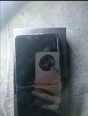 Samsung Galaxy z flip 4  - imagine 5