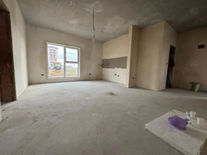 3 camere.Singur pe nivel.Tip Penthouse.Bine Compartimentat - imagine 2