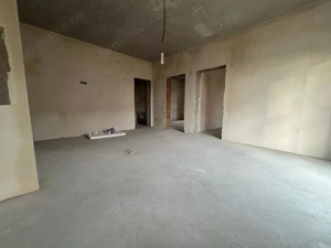 3 camere.Singur pe nivel.Tip Penthouse.Bine Compartimentat - imagine 5