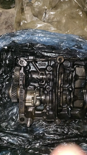 pompa ulei audi a4 sau gama vag - imagine 3