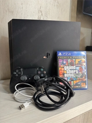 Vând consolă Sony PlayStation 4 Pro (PS4 Pro), varianta cu stocare de 1TB. 