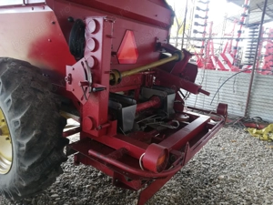 Vand distribuitor ingrasaminte Bredal - imagine 2