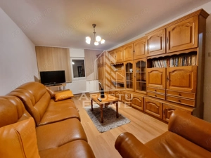 Apartament cu 3 camere, decomandat, centrala proprie, AC, zona Lunei