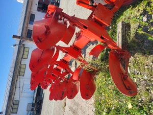 Vand plug reversibil cu 6 brazdare. 