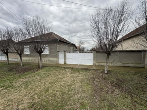 Casa de vanzare in Iratosu