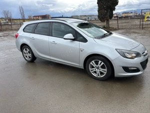 Opel Astra J 1.7 Cdti 2013 - imagine 3