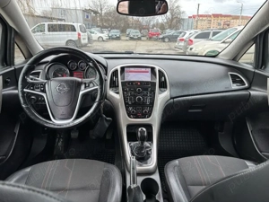 Opel Astra J 1.7 Cdti 2013 - imagine 4