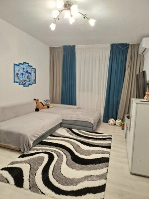 Vand apartament cu 2 camere 