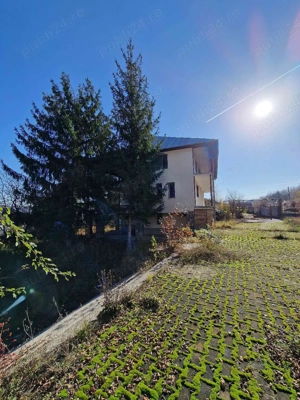 2 Vile la pret de una - Statiunea Breaza