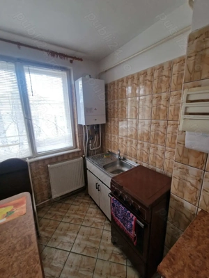 De VANZ. APART 2 cam, Et. 3 din 3 , 51mp., liber - imagine 5